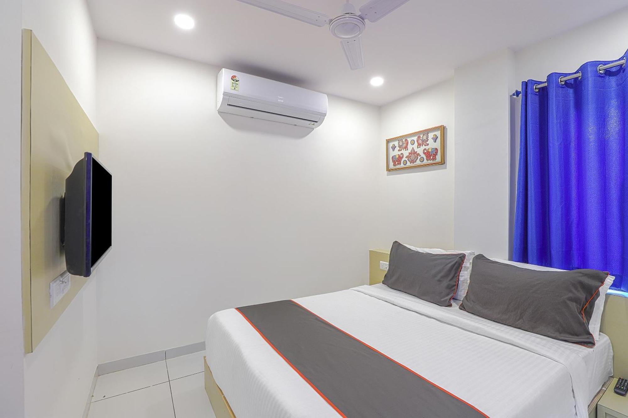 Hotel O La Veera Amhedabad Dış mekan fotoğraf
