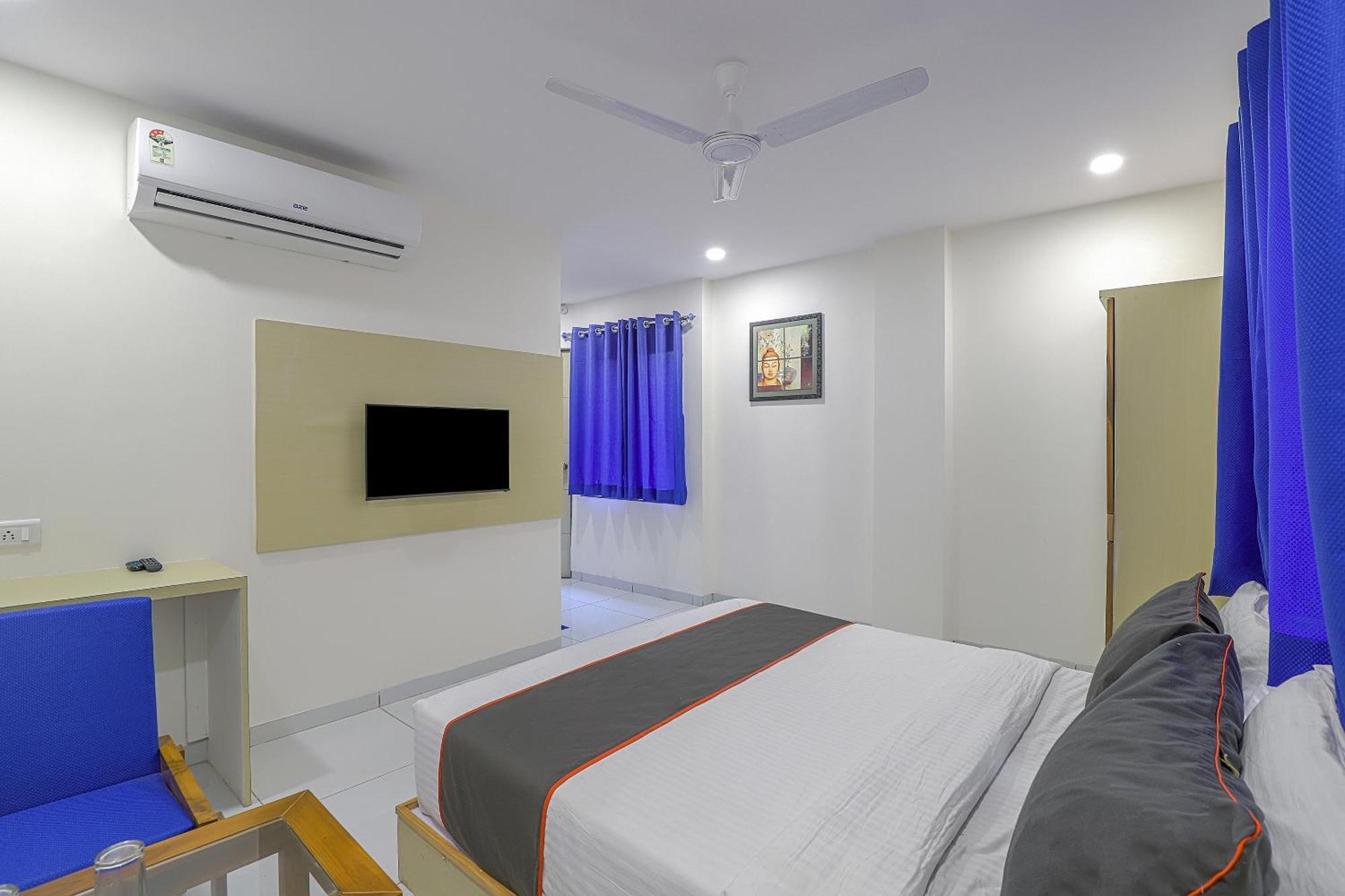Hotel O La Veera Amhedabad Dış mekan fotoğraf